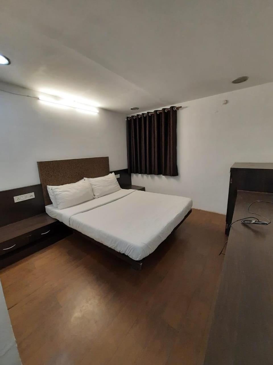 Hotel Grand Suites Indore Luaran gambar