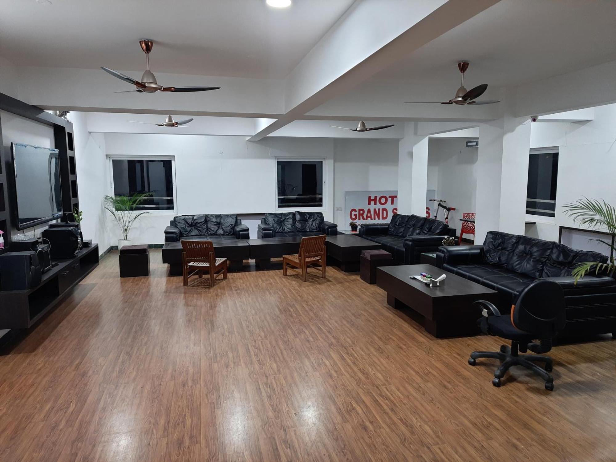 Hotel Grand Suites Indore Luaran gambar